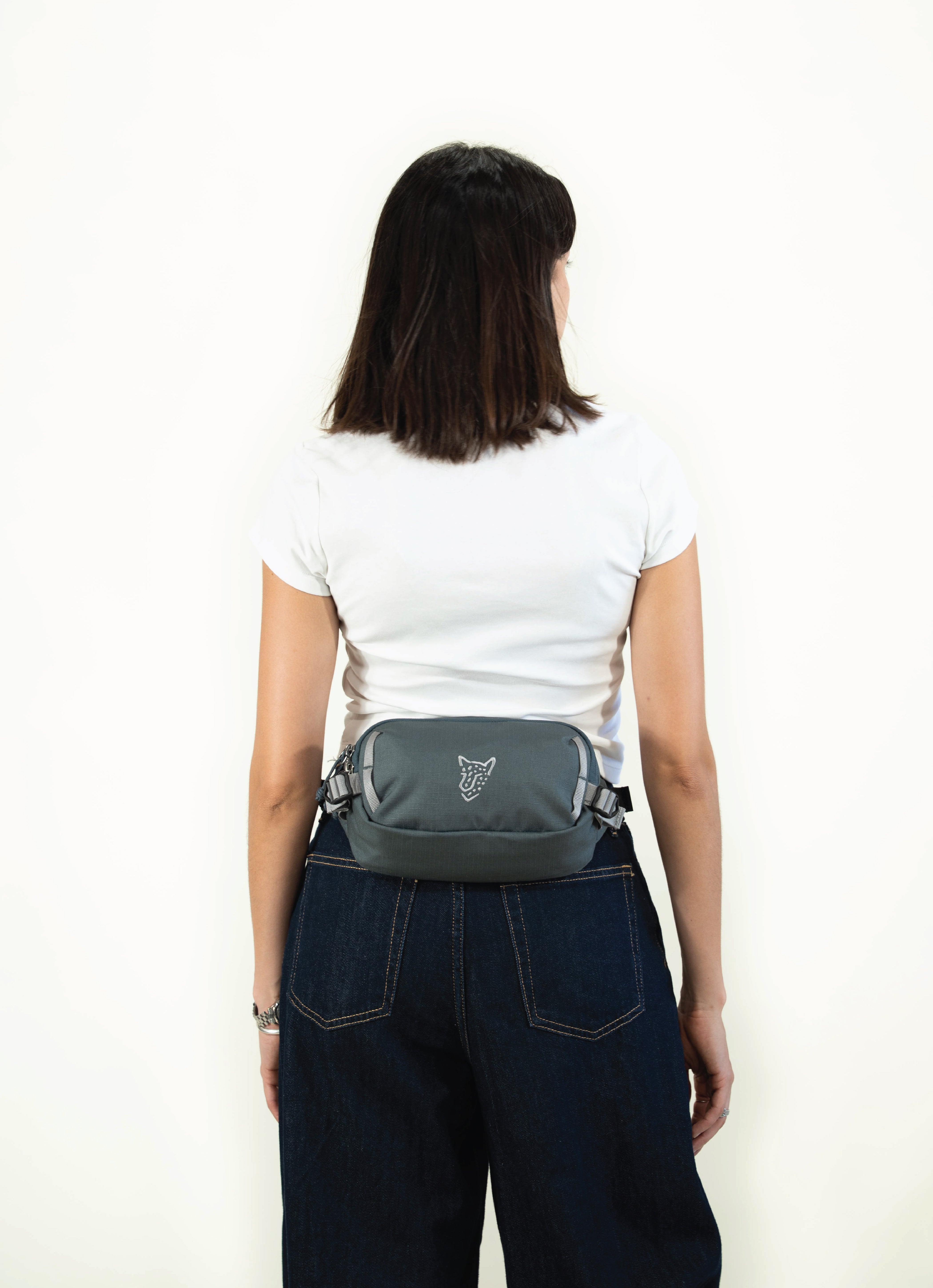 Wisp 1.5L Sling Bag #Color_Blue Fog