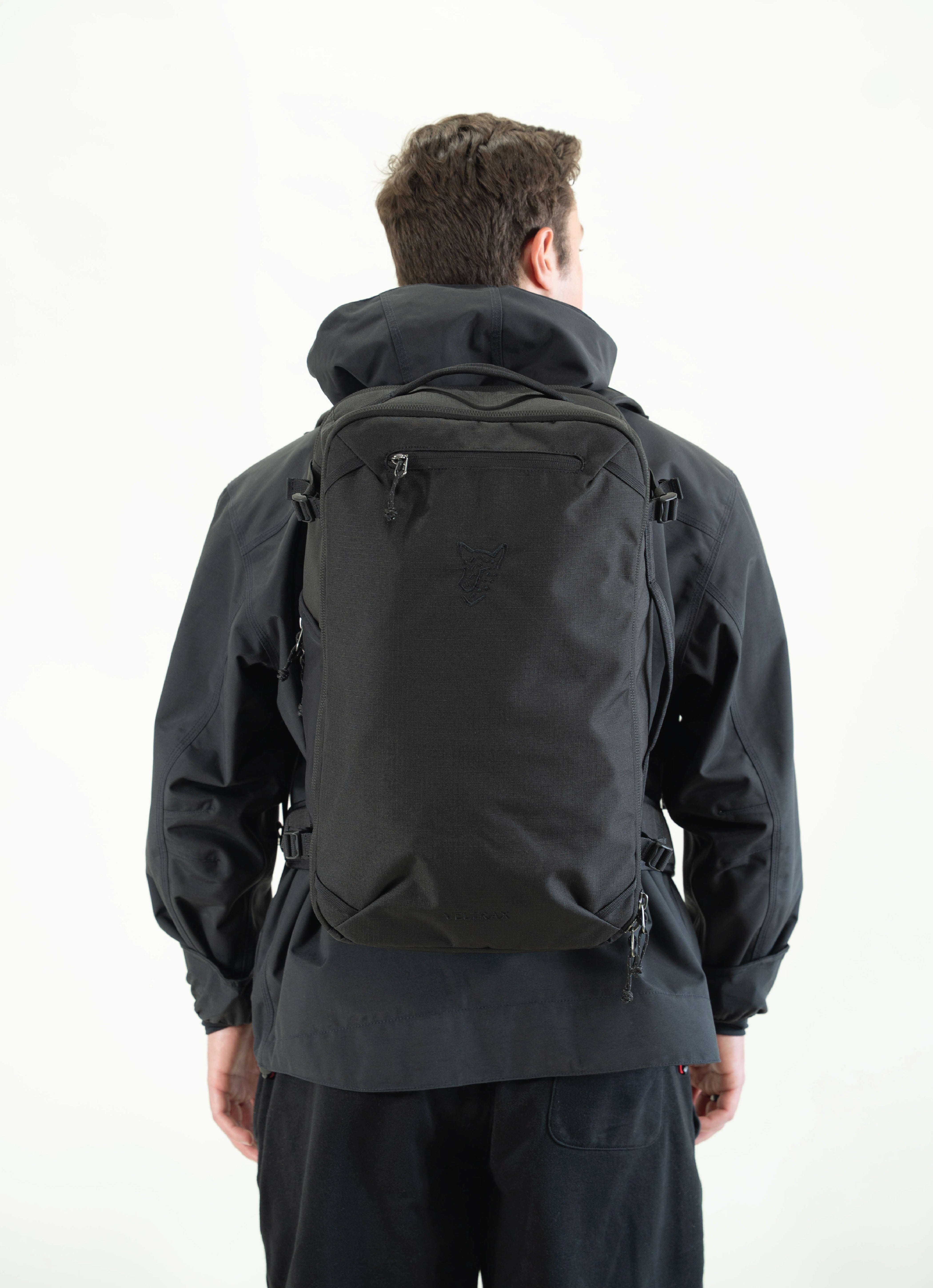 Cirrus 30 Travel Backpack - Black Storm